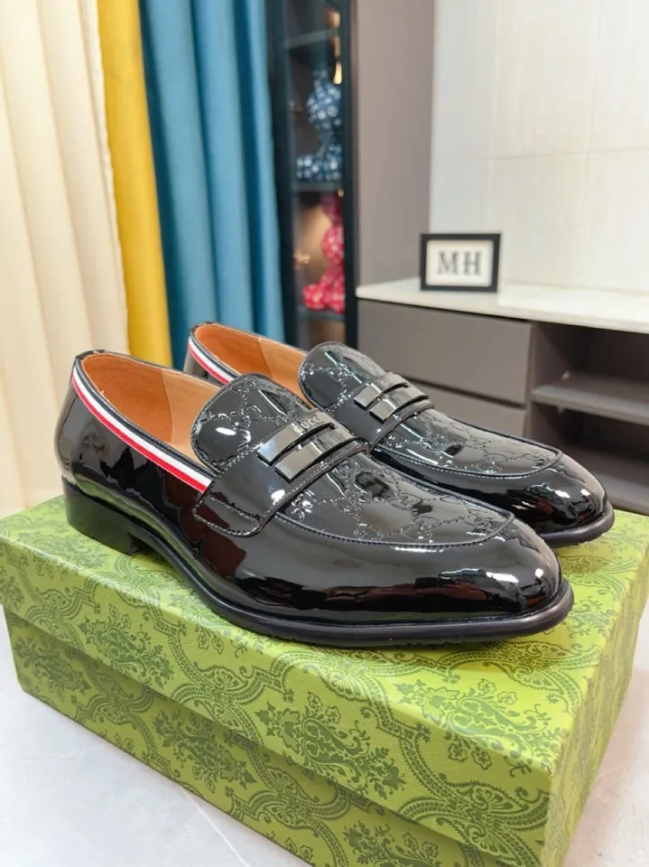 Men's shoes 💰500🌹🌹Niuli [GUCCI Gucci] A new style of formal men's leather shoes is coming~ The original quality upper is made of patent leather imported from Italy, the leather is soft and delicate, comfortable and soft first-layer cowhide lining, rubber wear-resistant outsole, the shoe shape is dignified and domineering, and the luxury charm cannot be concealed! The natural and free nouveau riche leads the trend. Code number: 38-44